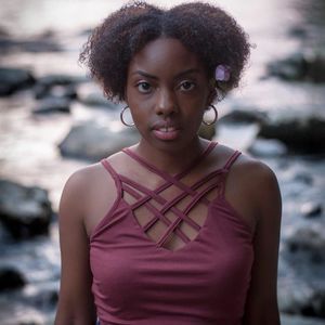 Meet your Posher, Mia